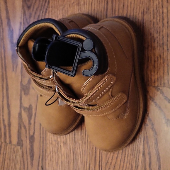 Toddler boy boots - Picture 2 of 6